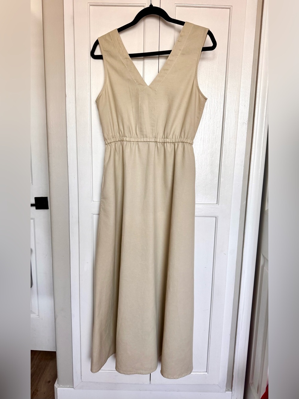 Rachel Parcell Cream Button-Front V-Neck Midi Dress - Picture 5 of 11